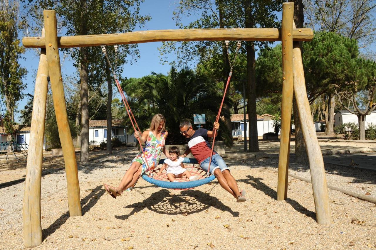 Camping La Dune Vias Bagian luar foto