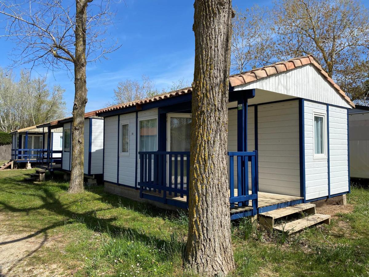 Camping La Dune Vias Bagian luar foto