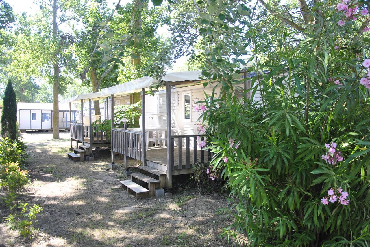 Camping La Dune Vias Bagian luar foto